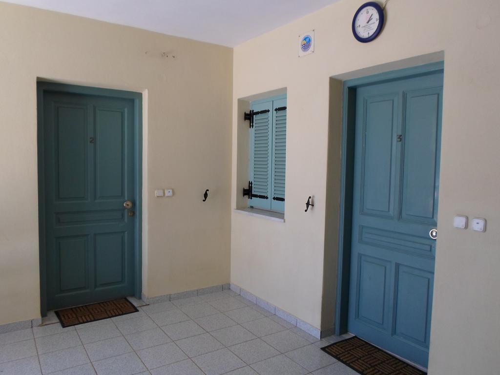 Katerina Apartments Tsoukaládhes Esterno foto